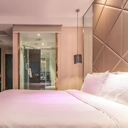 Hotel Calabash Luxury Villa Near New Delhi Airport